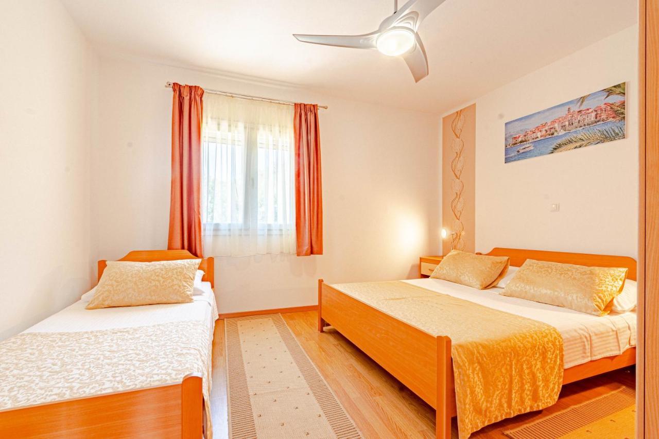 Apartments Separovic Prizba Exterior foto